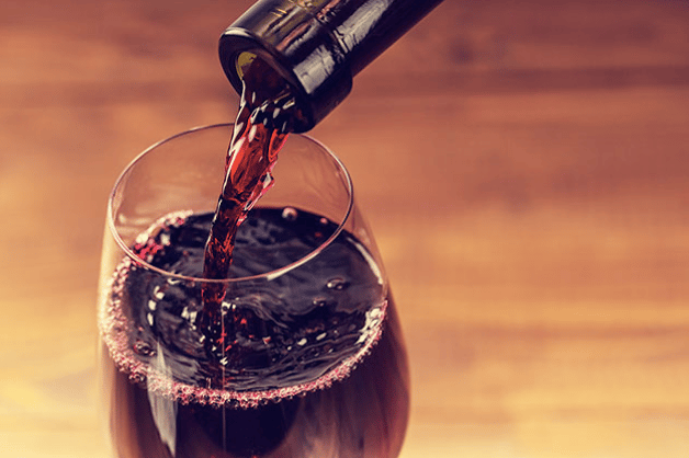 red-wine-pour.png