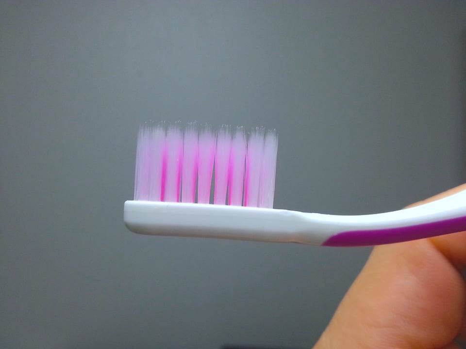 toothbrush-141105_960_720.jpg